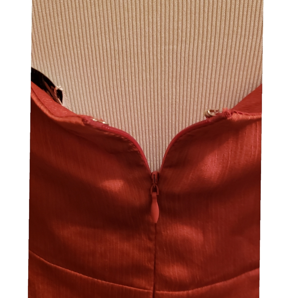 New! LUVALOT Women's Size 6 Rust Rouched Dress - Picture 7 of 10